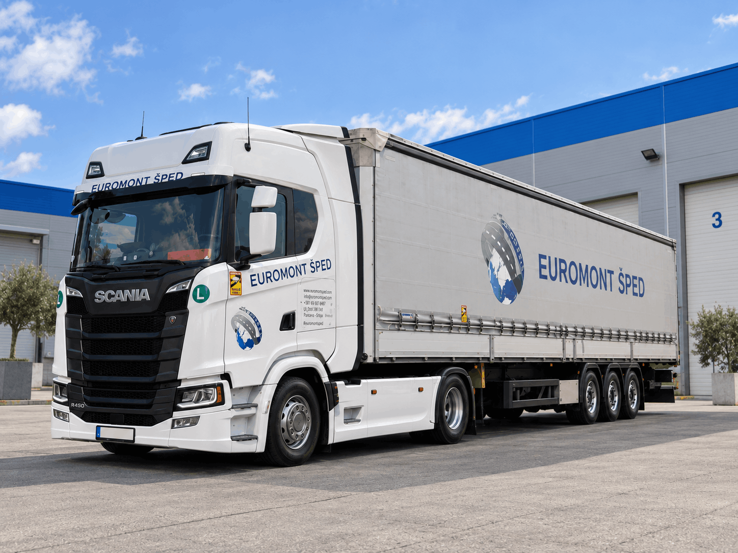 Scania S500 bijela — cerada tautliner